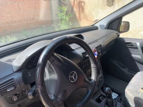  Mercedes-Benz Vaneo