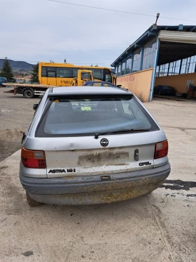 Opel Astra - 333 € / 651.29 лв. - 40534655 3