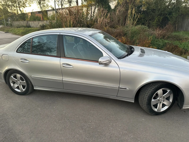 Mercedes-Benz E 270 AVANGARDE, снимка 5 - Автомобили и джипове - 47652386