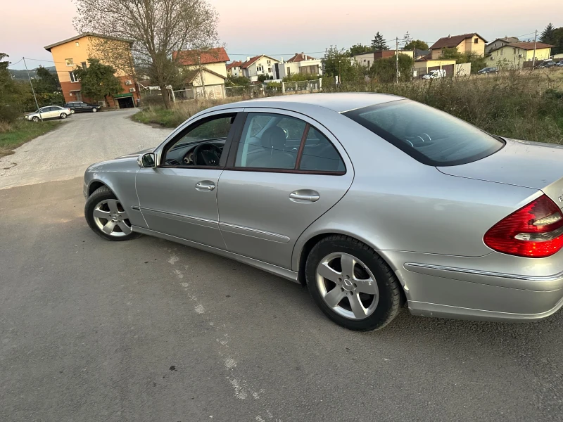 Mercedes-Benz E 270 AVANGARDE, снимка 7 - Автомобили и джипове - 47652386