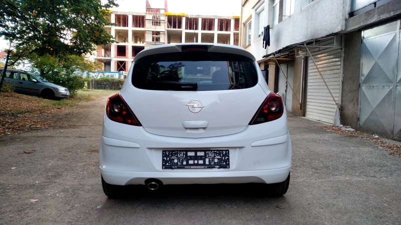 Opel Corsa OPC 1.4 Sport, снимка 4 - Автомобили и джипове - 47874082