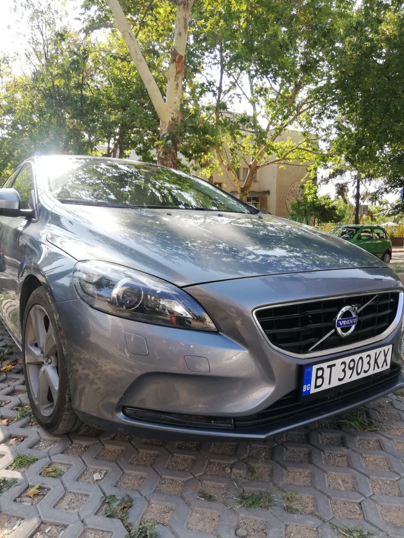 Volvo V40 1.6 HDI, снимка 10 - Автомобили и джипове - 48544139