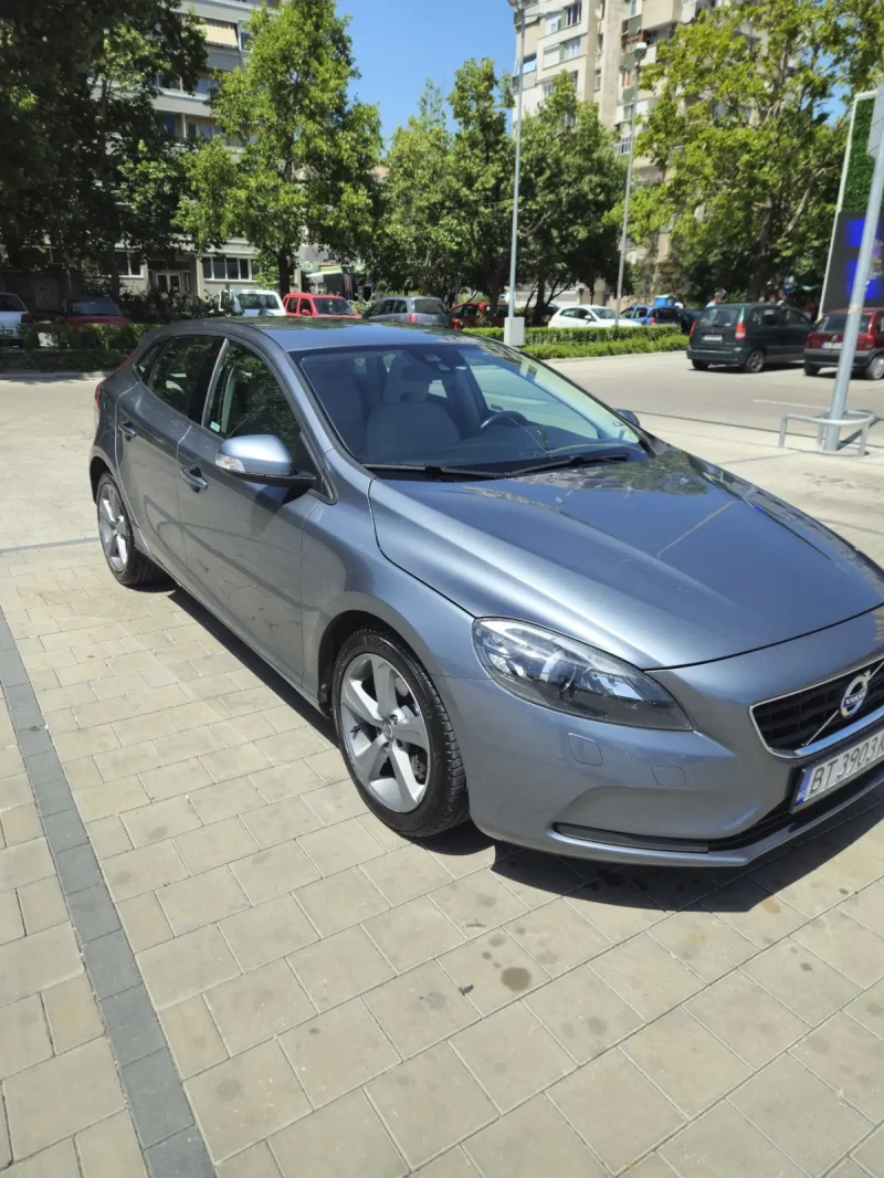 Volvo V40 1.6 HDI, снимка 3 - Автомобили и джипове - 48544139