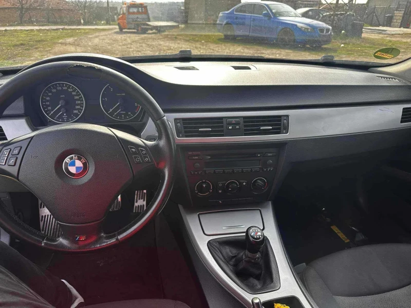 BMW 320, снимка 5 - Автомобили и джипове - 49583920