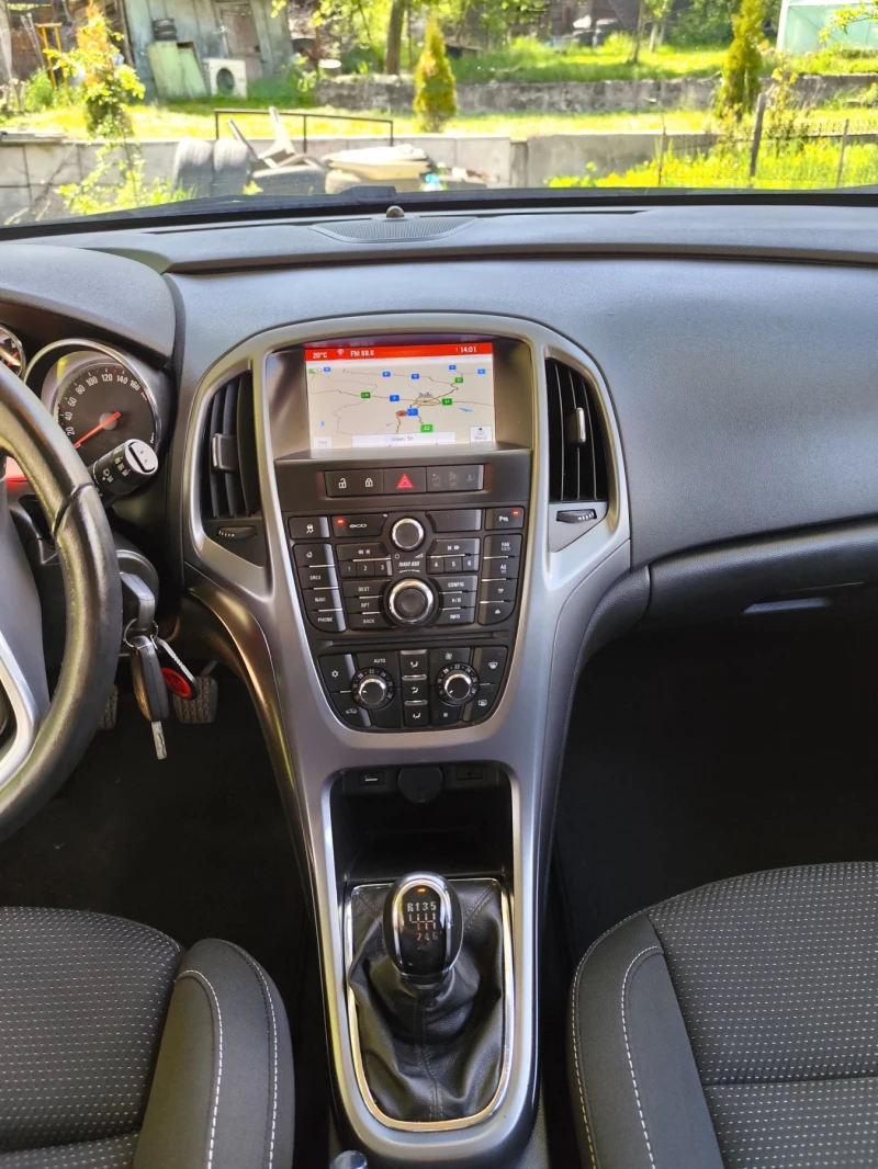 Opel Astra 1.6CDTI, снимка 7 - Автомобили и джипове - 52252193