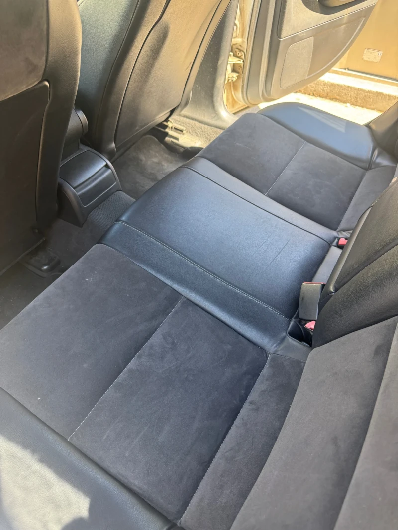 Audi A4 2.0 TDI, снимка 8 - Автомобили и джипове - 51513861