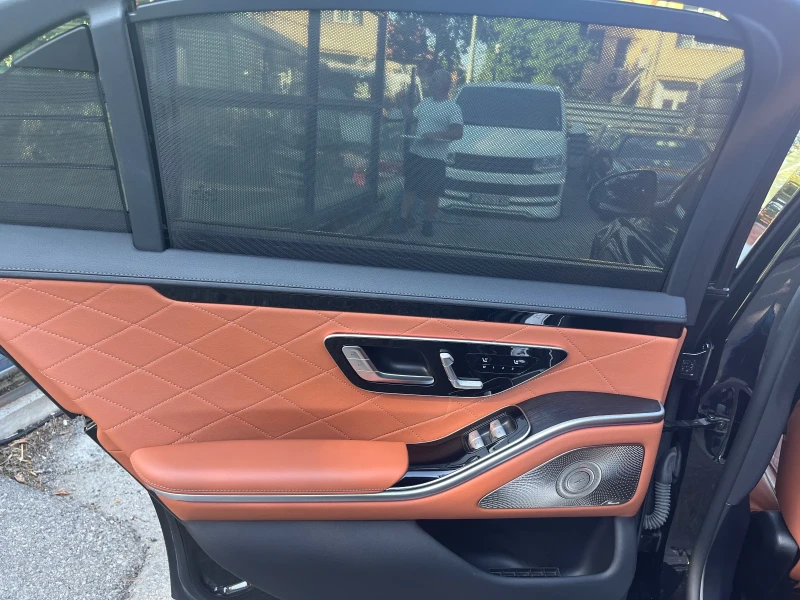 Mercedes-Benz S 580 AMG/Long/4Matic/Pano/Burmester/Авансова Вноска , снимка 17 - Автомобили и джипове - 51545694