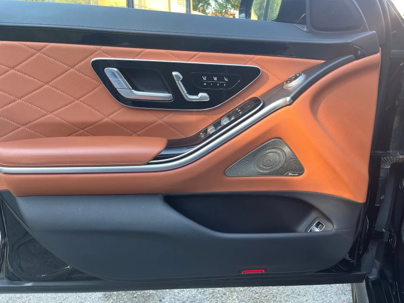 Mercedes-Benz S 580 AMG/Long/4Matic/Pano/Burmester/Авансова Вноска , снимка 14 - Автомобили и джипове - 51545694