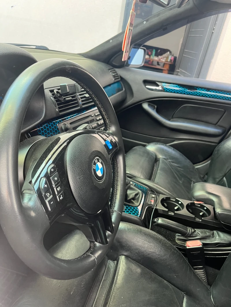 BMW 330 E46 , снимка 10 - Автомобили и джипове - 52588210