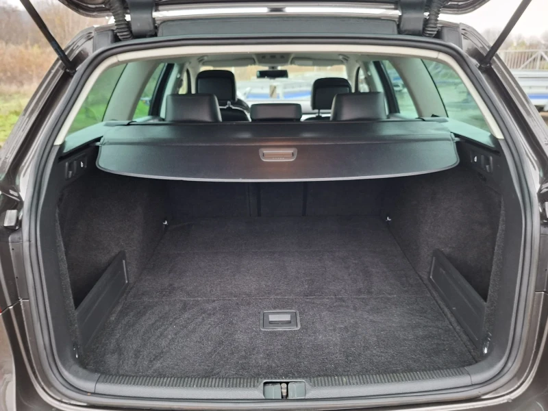 VW Passat 2.0TDi 170кс. DSG Hi-line, снимка 15 - Автомобили и джипове - 52576534