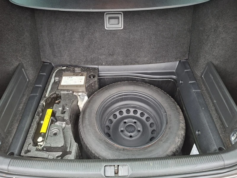 VW Passat 2.0TDi 170кс. DSG Hi-line, снимка 14 - Автомобили и джипове - 52576534