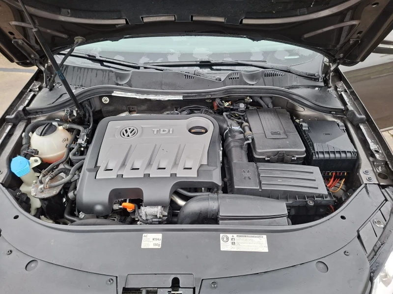 VW Passat 2.0TDi 170кс. DSG Hi-line, снимка 16 - Автомобили и джипове - 52576534