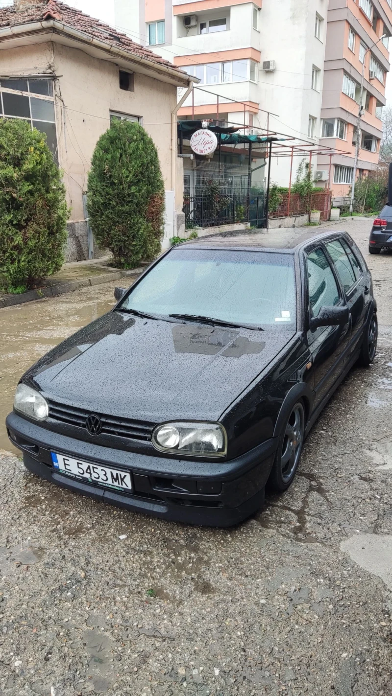 VW Golf, снимка 3 - Автомобили и джипове - 53012282
