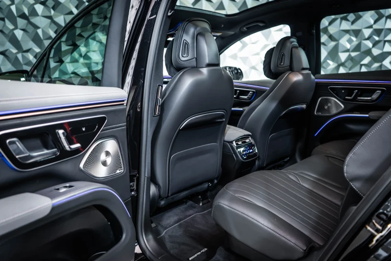 Mercedes-Benz EQS 580 4Matic SUV* Burm* pano, снимка 15 - Автомобили и джипове - 53097694