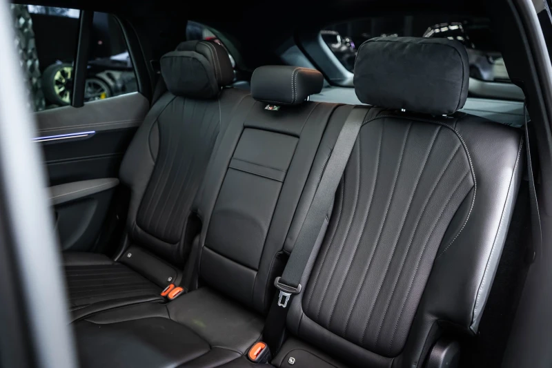 Mercedes-Benz EQS 580 4Matic SUV* Burm* pano, снимка 16 - Автомобили и джипове - 53097694