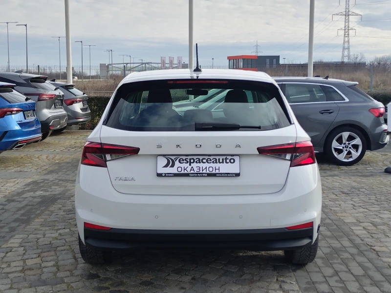 Skoda Fabia AMBITION/1, 0 MPI 65 к.с. Газ/Бензин, снимка 6 - Автомобили и джипове - 53162669