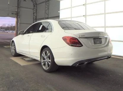 Mercedes-Benz C 300 keyless* ambient* kamera* burmester* м.точка, снимка 6 - Автомобили и джипове - 48663996