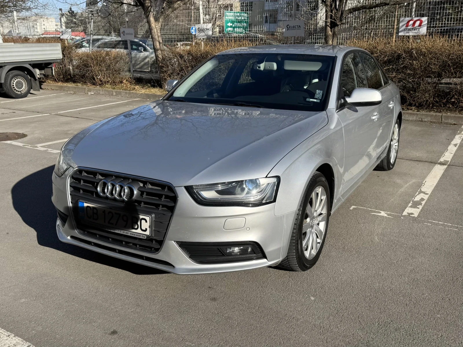 Audi A4 Audi A4 1.8 TFSI Автоматик   08.2013 г., снимка 1