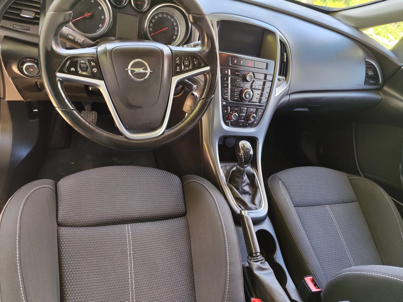 Opel Astra 1.6CDTI - изображение 9