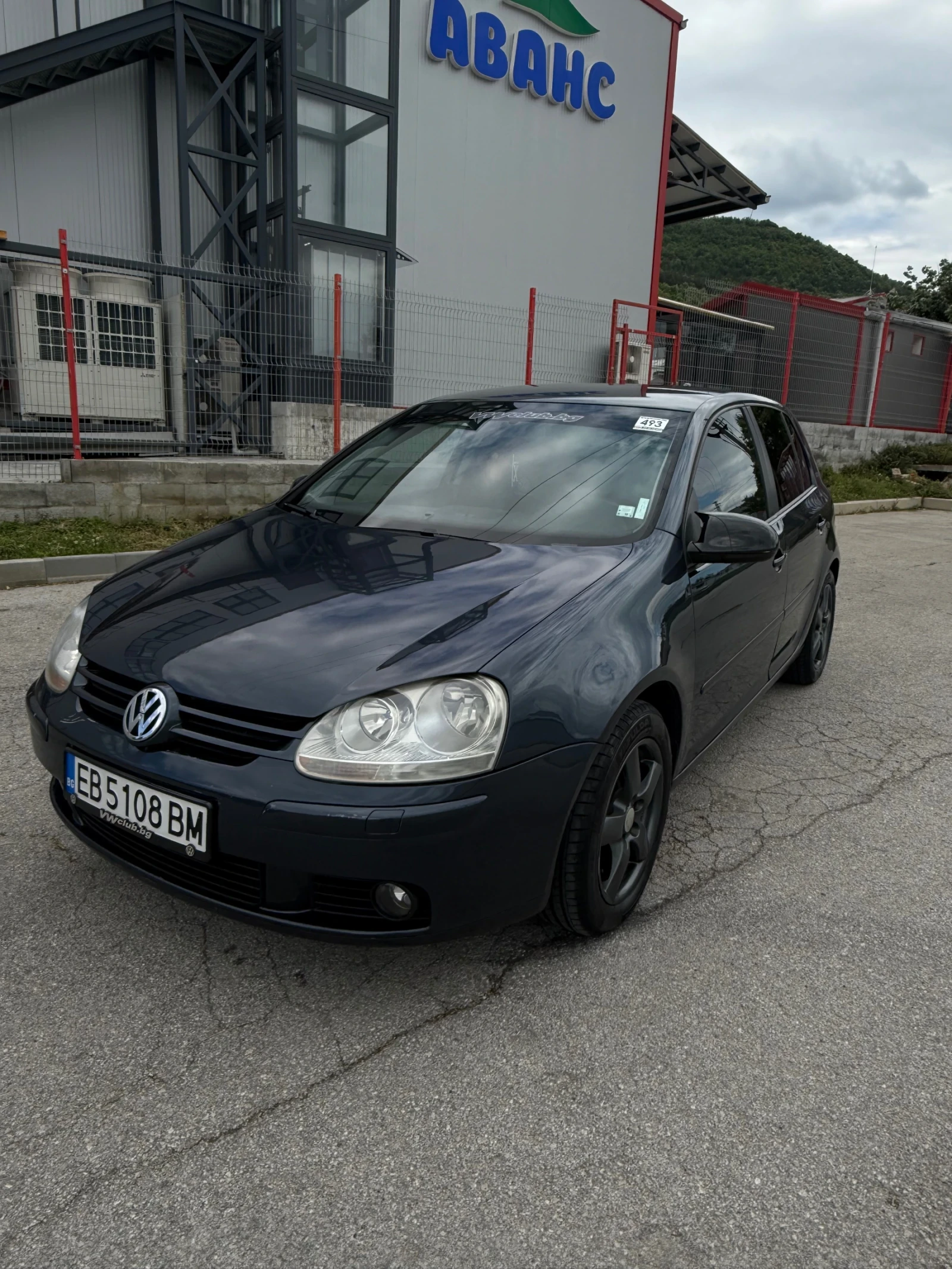 VW Golf 1.9tdi 105кс ръчка - изображение 2