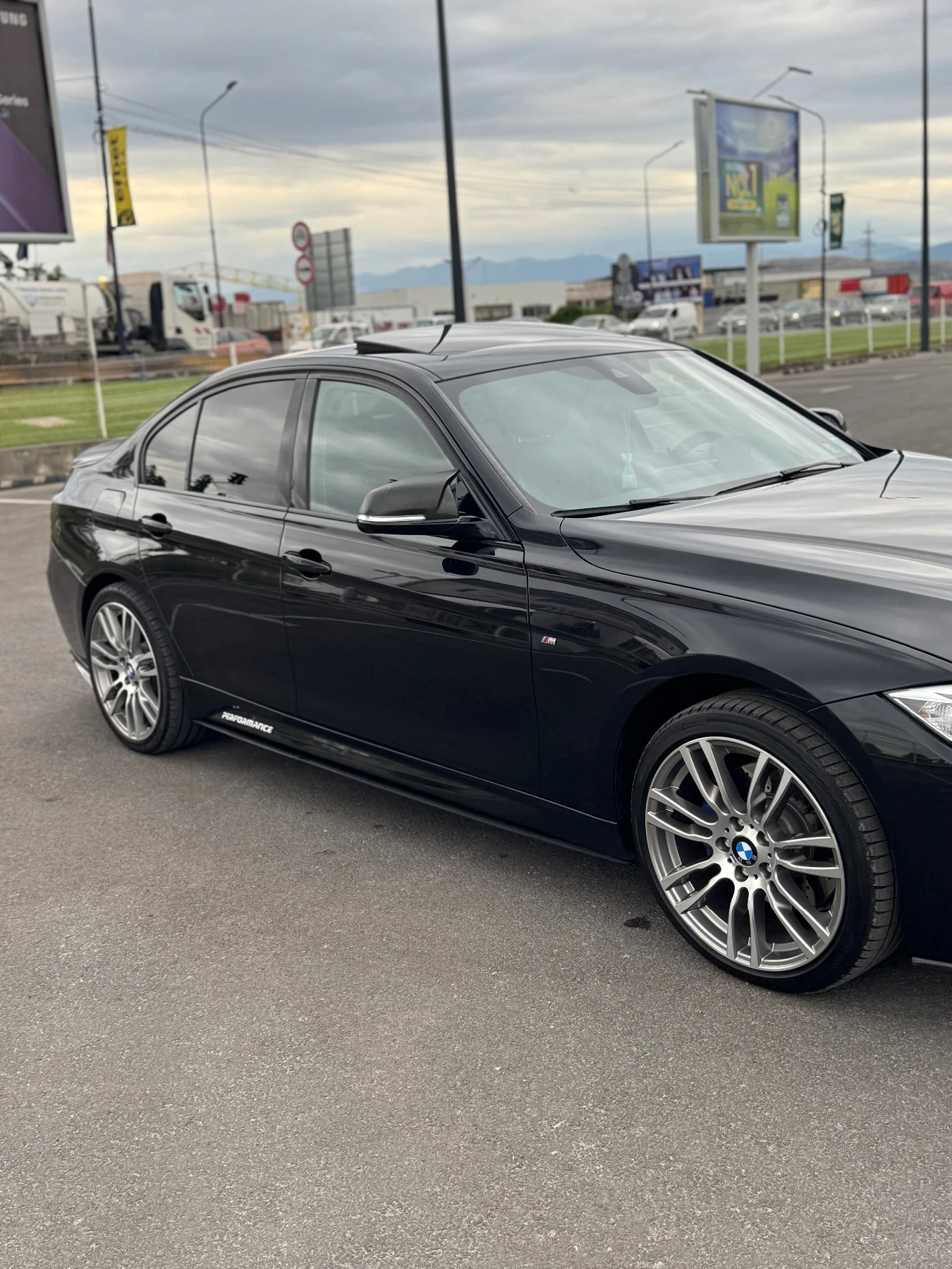 BMW 335  - изображение 9