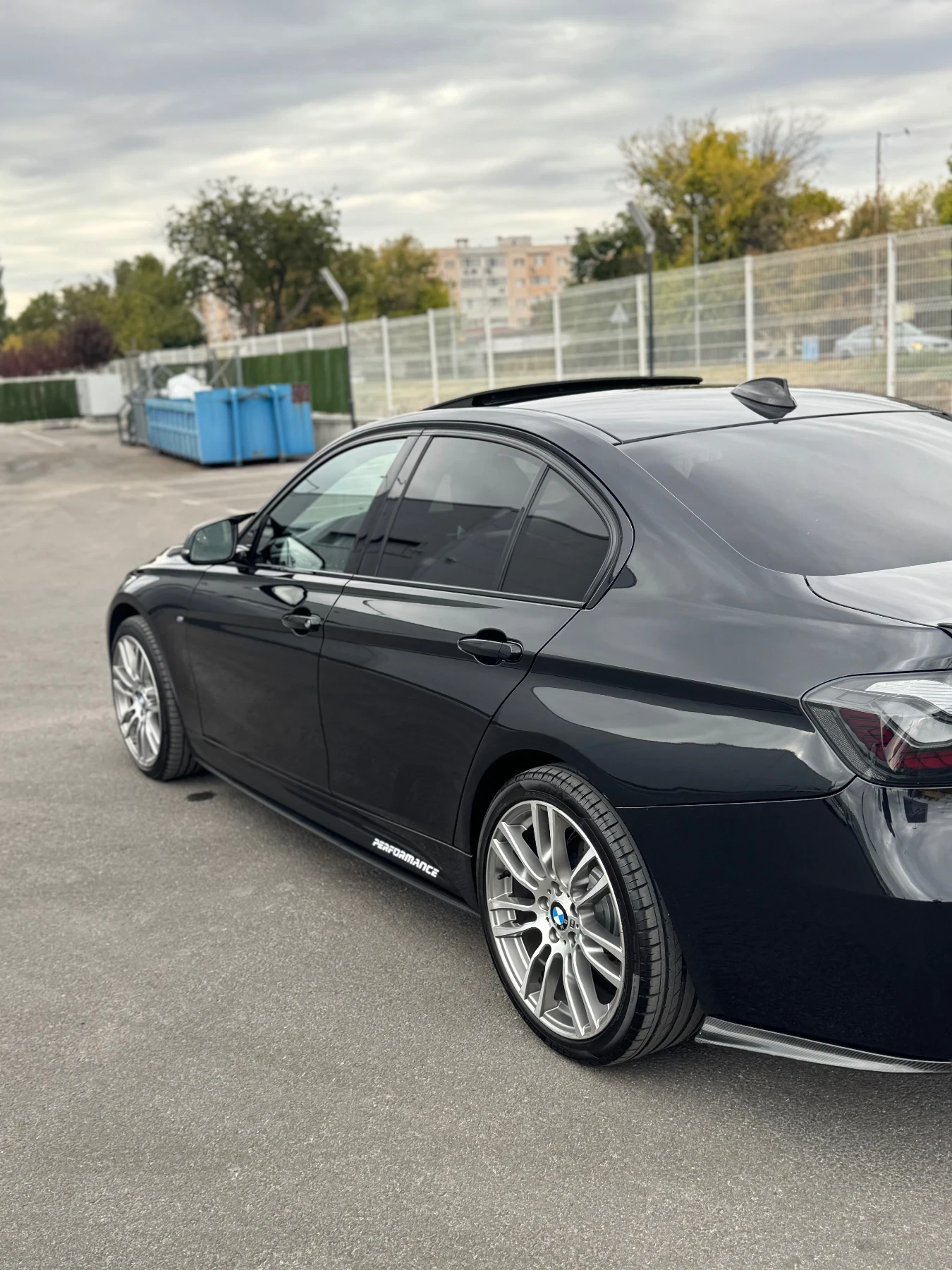 BMW 335  - изображение 6