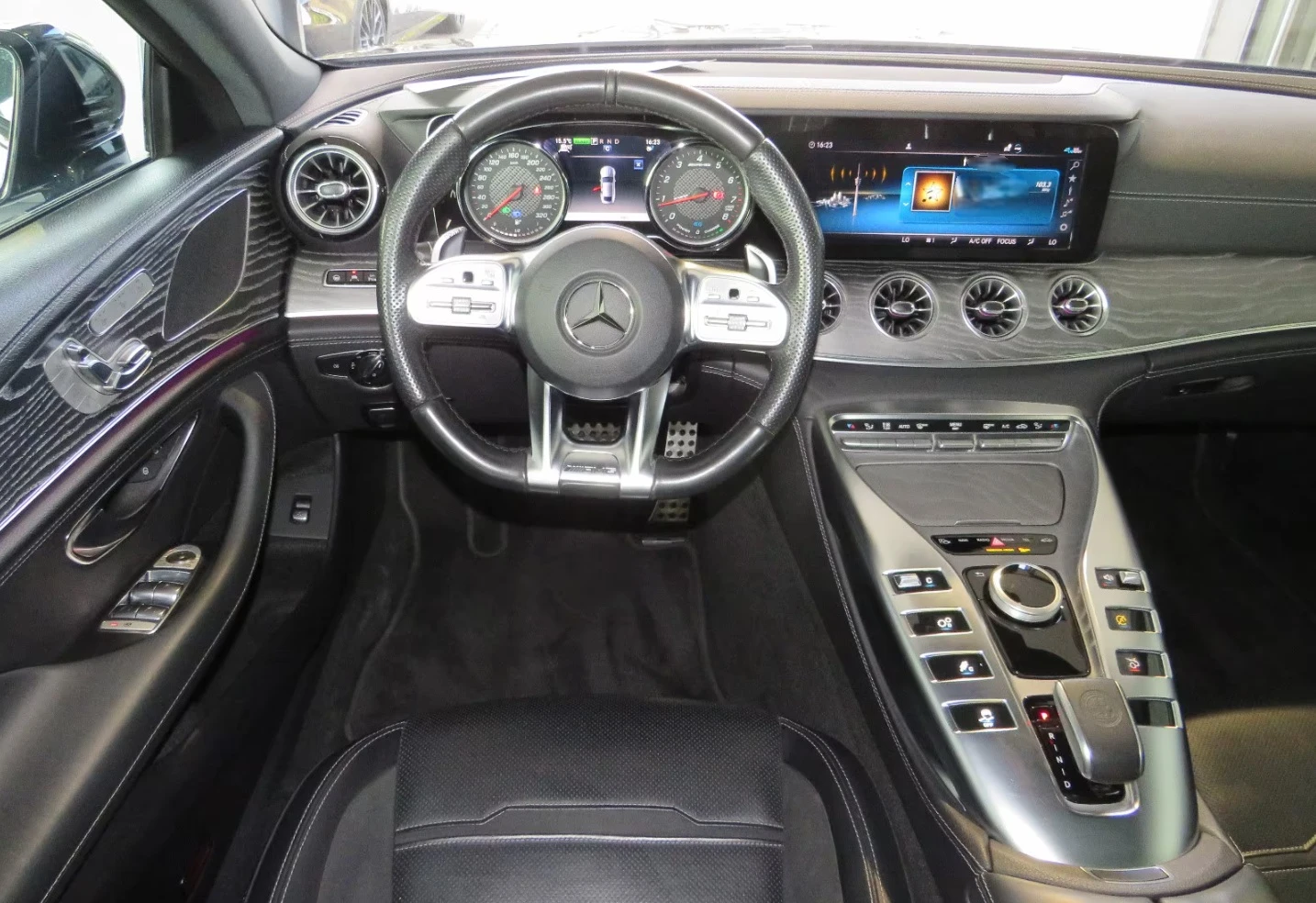 Mercedes-Benz AMG GT 43 4-door Coupe 4Matic+  - изображение 6