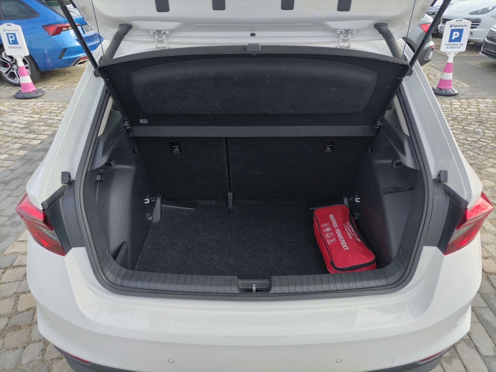 Skoda Fabia AMBITION/1, 0 MPI 65 �.�. ���/������ | Mobile.bg � ����������� 12