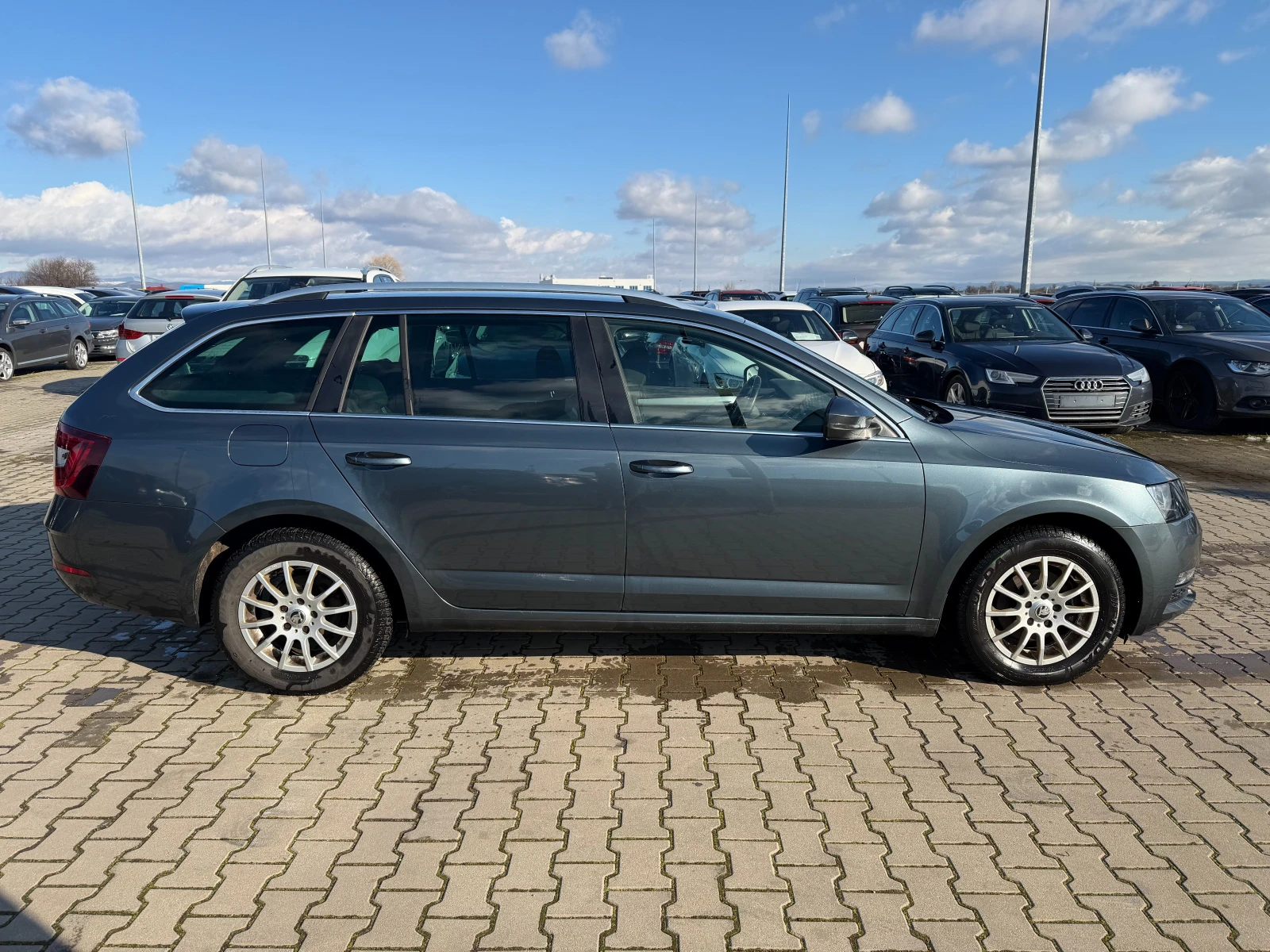 Skoda Octavia 1.6TDI NAVI EURO 6 - изображение 5
