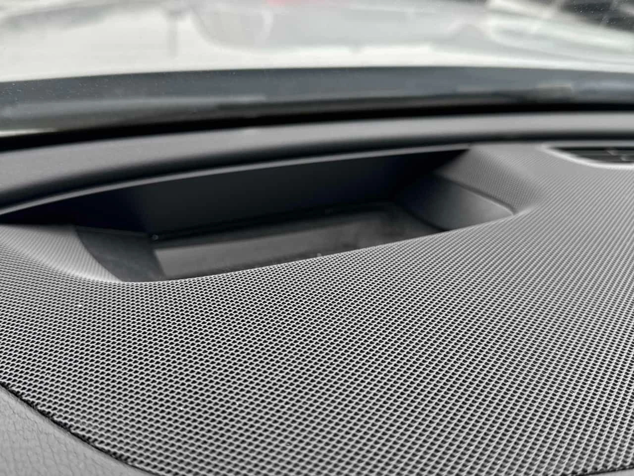 Mercedes-Benz E 300 * CARFAX * ЦЕНА ДО БГ, снимка 16 - Автомобили и джипове - 53906153