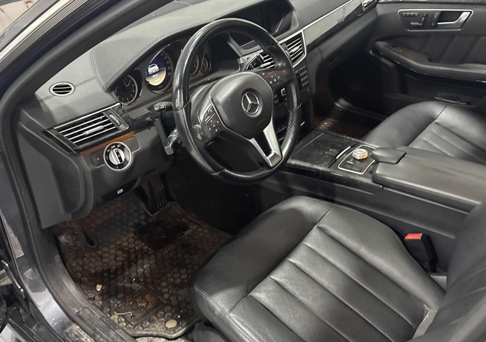 Mercedes-Benz E 350 4MATIC* КОжа* Подгрев* Кейлес* Blind Spot* ВИДЕО, снимка 5 - Автомобили и джипове - 54000625