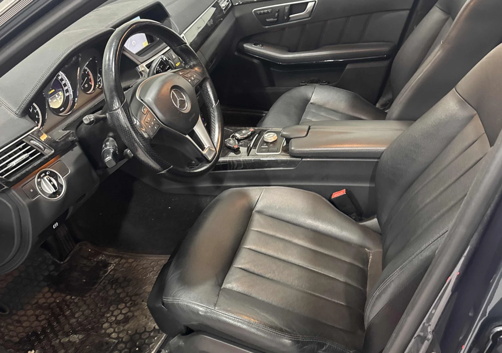 Mercedes-Benz E 350 4MATIC* КОжа* Подгрев* Кейлес* Blind Spot* ВИДЕО, снимка 11 - Автомобили и джипове - 54000625