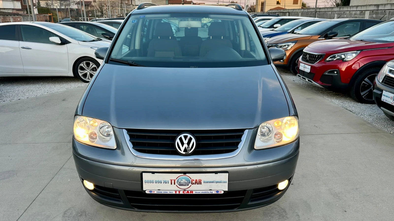 VW Touran 1.6 102к. Газ/бензин! Обслужен! Без ръжди!