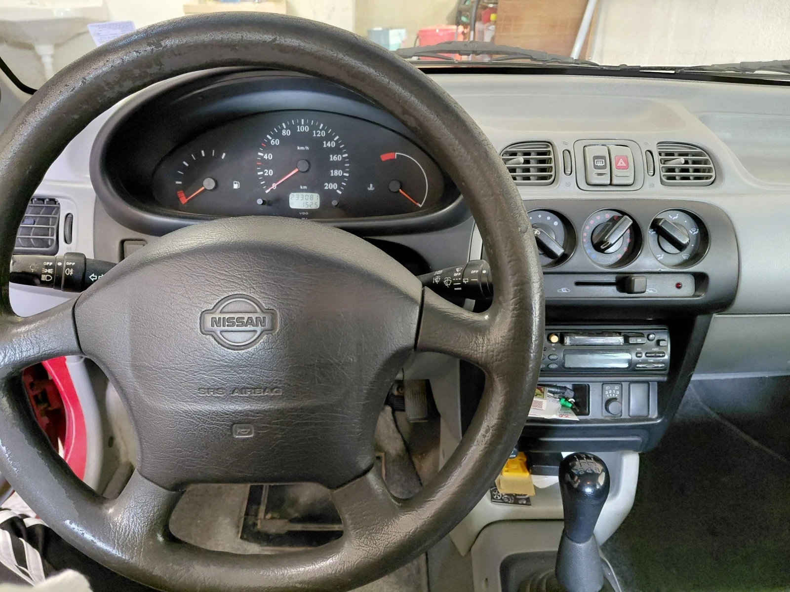 Nissan Micra 1.0, снимка 4 - Автомобили и джипове - 54650049