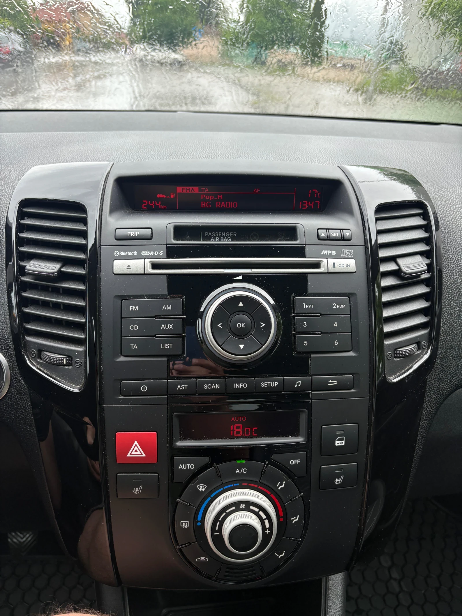Kia Venga, снимка 4 - Автомобили и джипове - 55015391