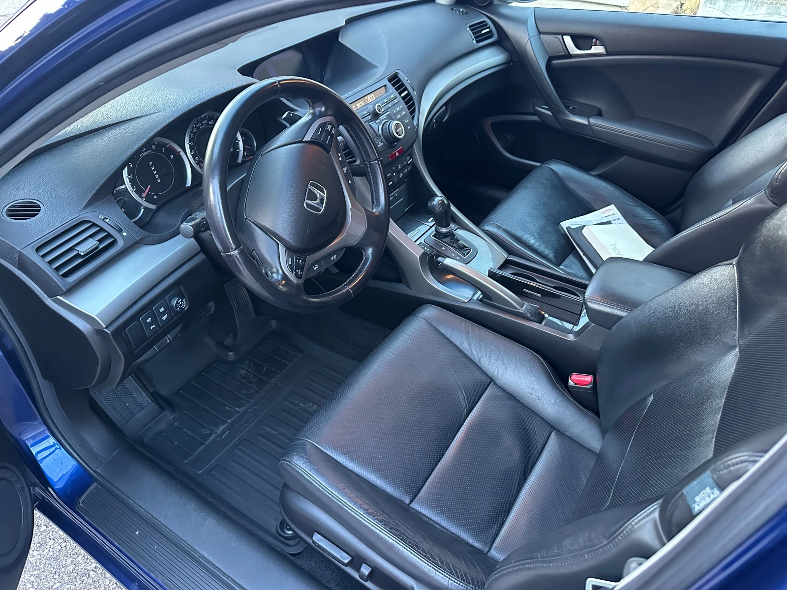 Honda Accord 2.4 Executive Advanced Safety Pack , снимка 7 - Автомобили и джипове - 55250224