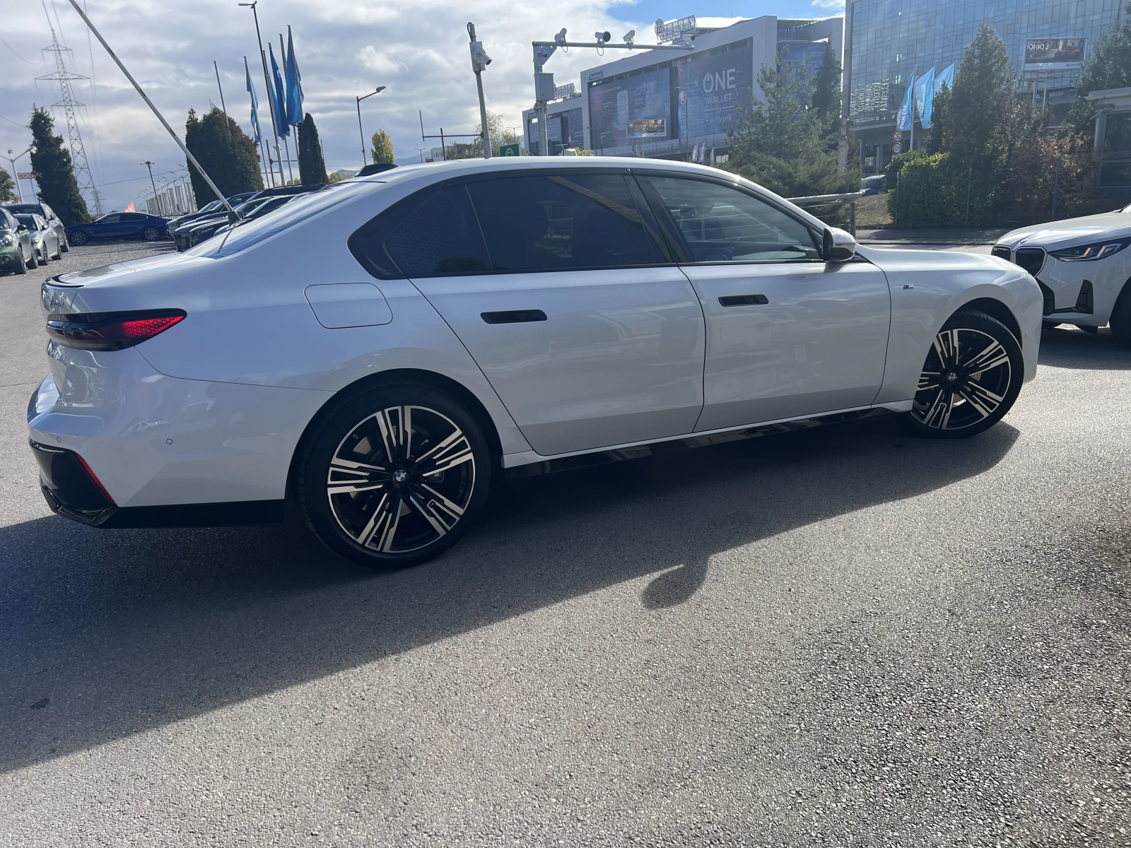 BMW 740 DxDrive* M-Sport* AUTOMATIC DOORS | Mobile.bg � ����������� 8