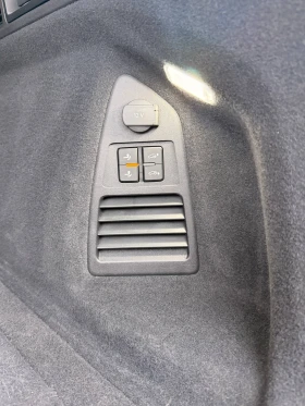 VW Touareg - 49999 € / 97789.54 лв. - 15923109 11