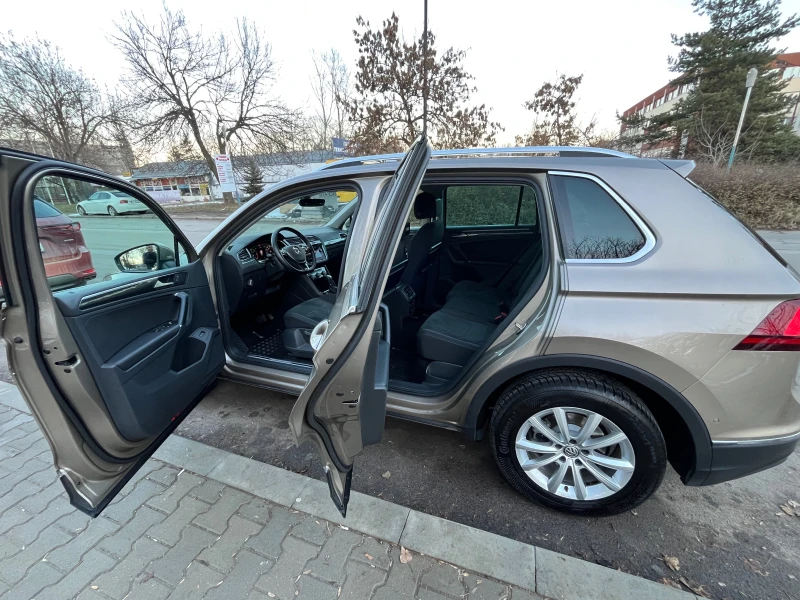 VW Tiguan 4MotionBMT Highline, снимка 15 - Автомобили и джипове - 48645053