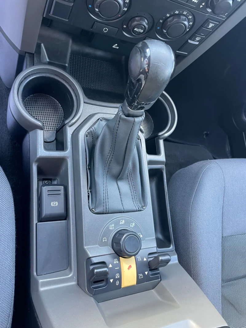 Land Rover Discovery 2.7TDI-4x4-7m-ITALIA, снимка 16 - Автомобили и джипове - 50511473