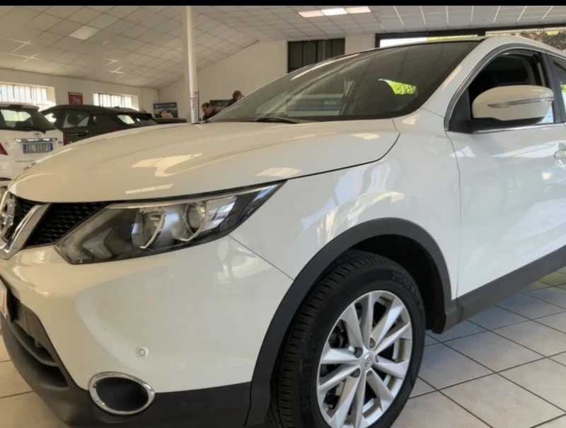 Nissan Qashqai 1.5D/РЕАЛНИ 155х.км./СЕРВИЗНА ИСТОРИЯ/, снимка 3 - Автомобили и джипове - 52665953