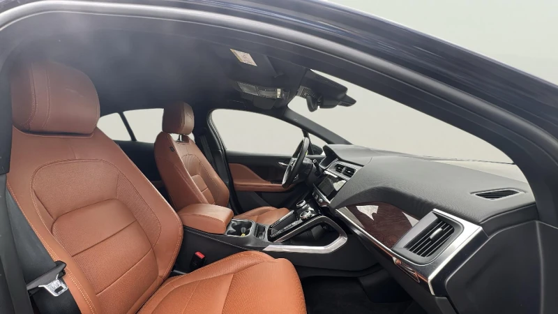 Jaguar I-Pace 90kWh, снимка 11 - Автомобили и джипове - 53429451
