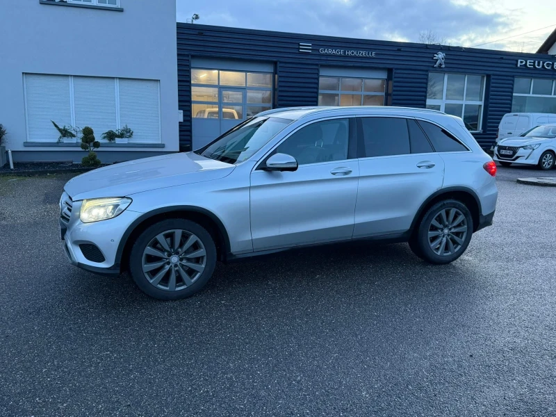 Mercedes-Benz GLC 220 220, снимка 2 - Автомобили и джипове - 53540311