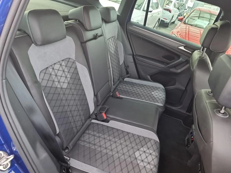 VW Tiguan 2.0 TSI R-Line 4 Motion, снимка 14 - Автомобили и джипове - 54054870