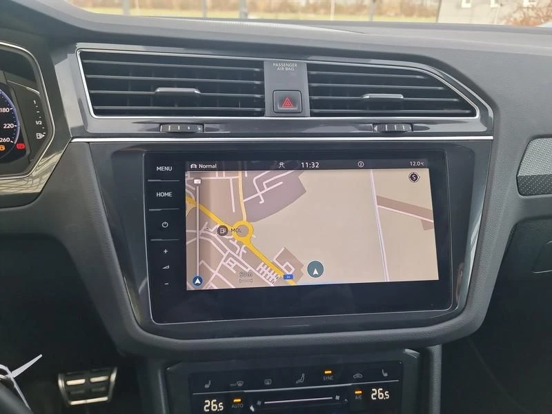 VW Tiguan 2.0 TSI R-Line 4 Motion, снимка 9 - Автомобили и джипове - 54054870