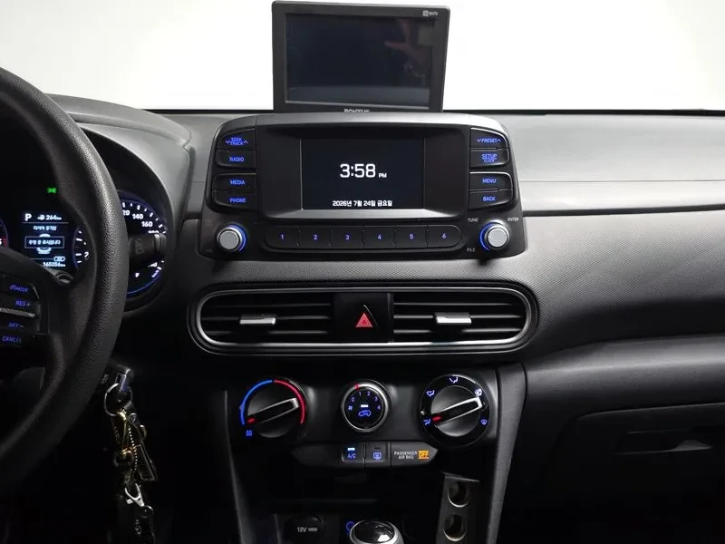 Hyundai Kona, снимка 13 - Автомобили и джипове - 55652529
