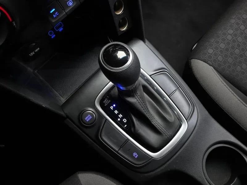 Hyundai Kona, снимка 9 - Автомобили и джипове - 55652529