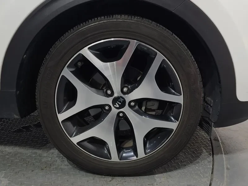 Kia Sportage 2.0 2WD, снимка 5 - Автомобили и джипове - 55789277
