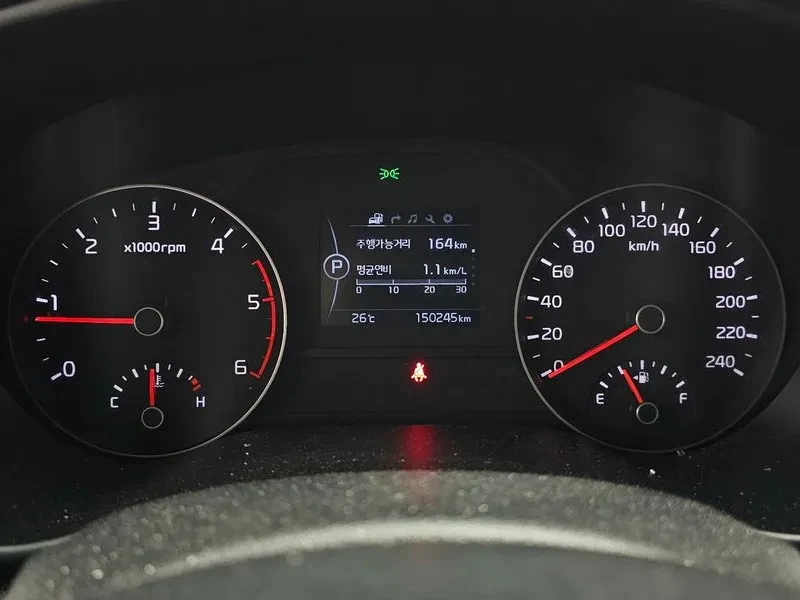 Kia Sportage 2.0 2WD, снимка 8 - Автомобили и джипове - 55789277