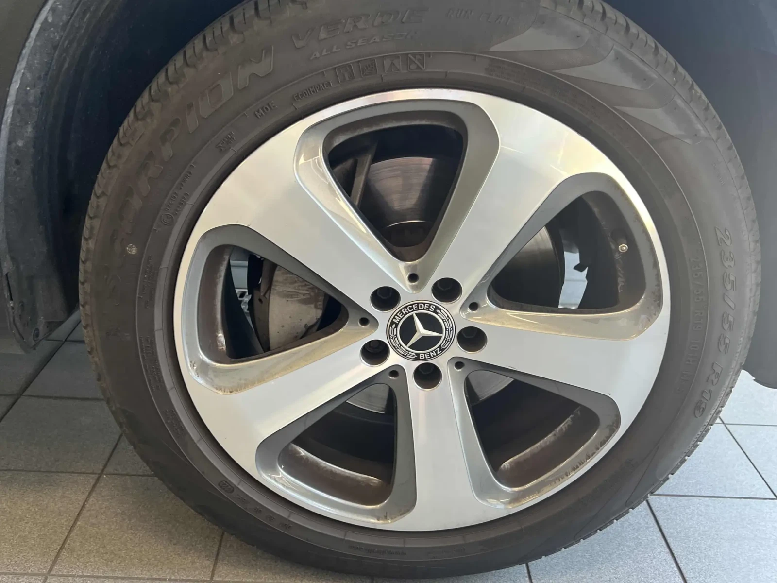 Mercedes-Benz GLC 300 ПЪРВИ СОБСТВЕНИК * ЦЕНА ДО БЪЛГАРИЯ* (КАРФАКС)  - изображение 9
